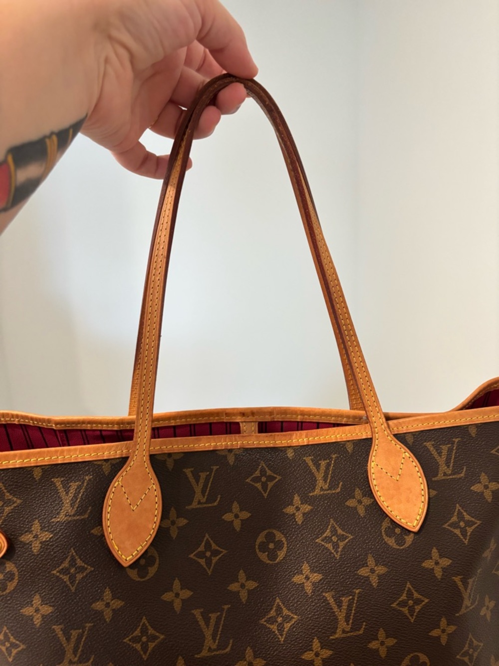 Louis Vuitton Monogram Neverfull MM Tote in Brown and Tan Fall 2021 - Picture 3 of 16